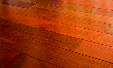 hardwood floor 